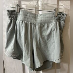 lululemon athletica Hotty hot short